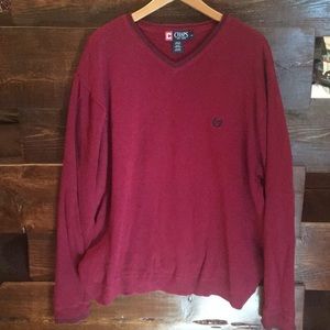 Men’s v-neck sweater
